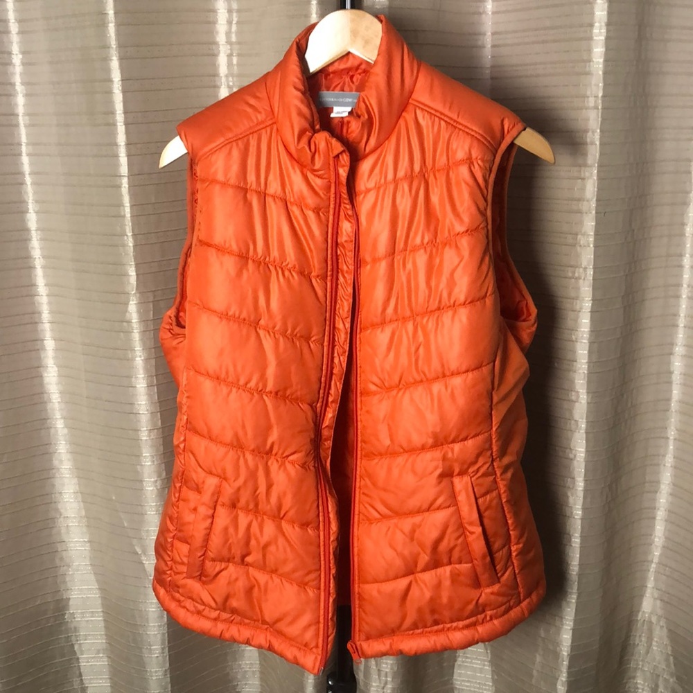 Women’s orange puffer vest size xl cutter & buck